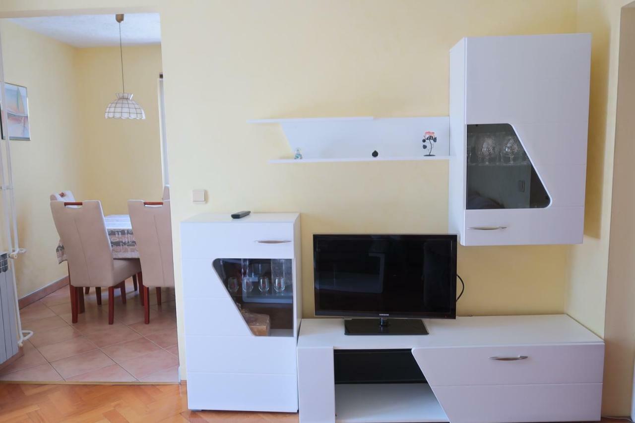 Guest House Ivo Lovran Εξωτερικό φωτογραφία