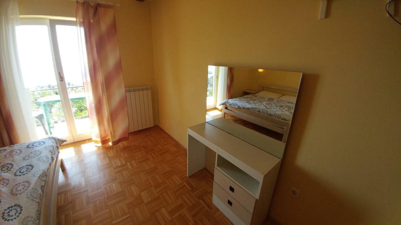 Guest House Ivo Lovran Εξωτερικό φωτογραφία